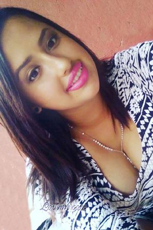 172024 - Daniela Age: 28 - Costa Rica