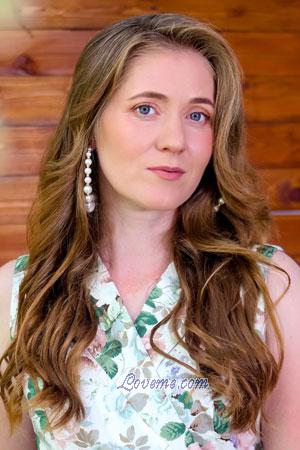 204332 - Miroslava Age: 43 - Russia