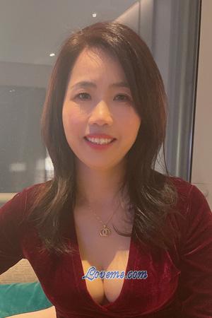 204819 - Alicia Age: 58 - China