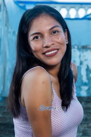 212061 - Iris Age: 37 - Peru