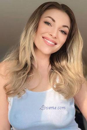 Ladies of Chernivtsi