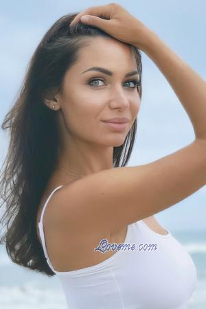 221952 - Oleksandra Age: 33 - Ukraine